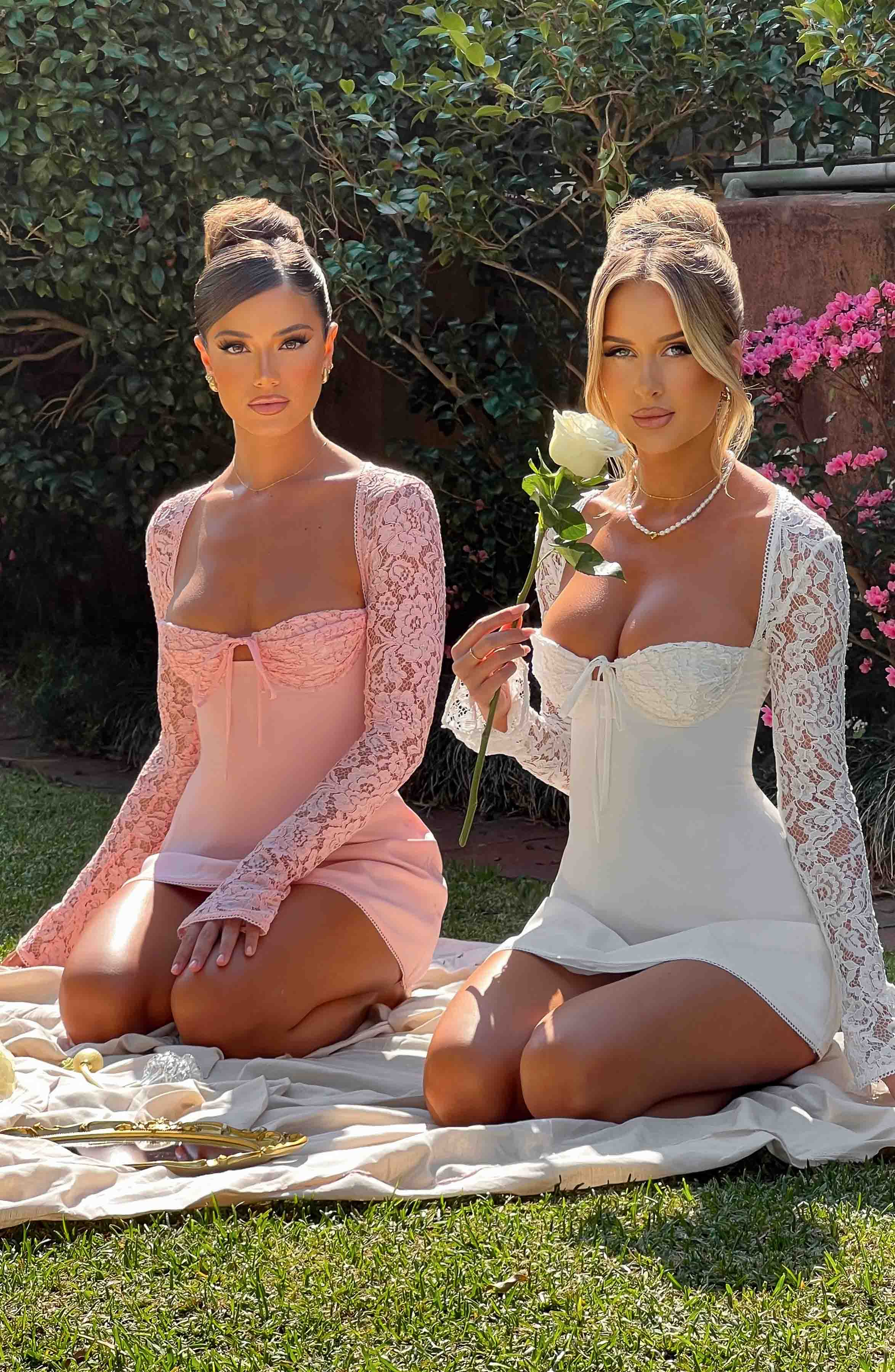 Flora Lace Mini