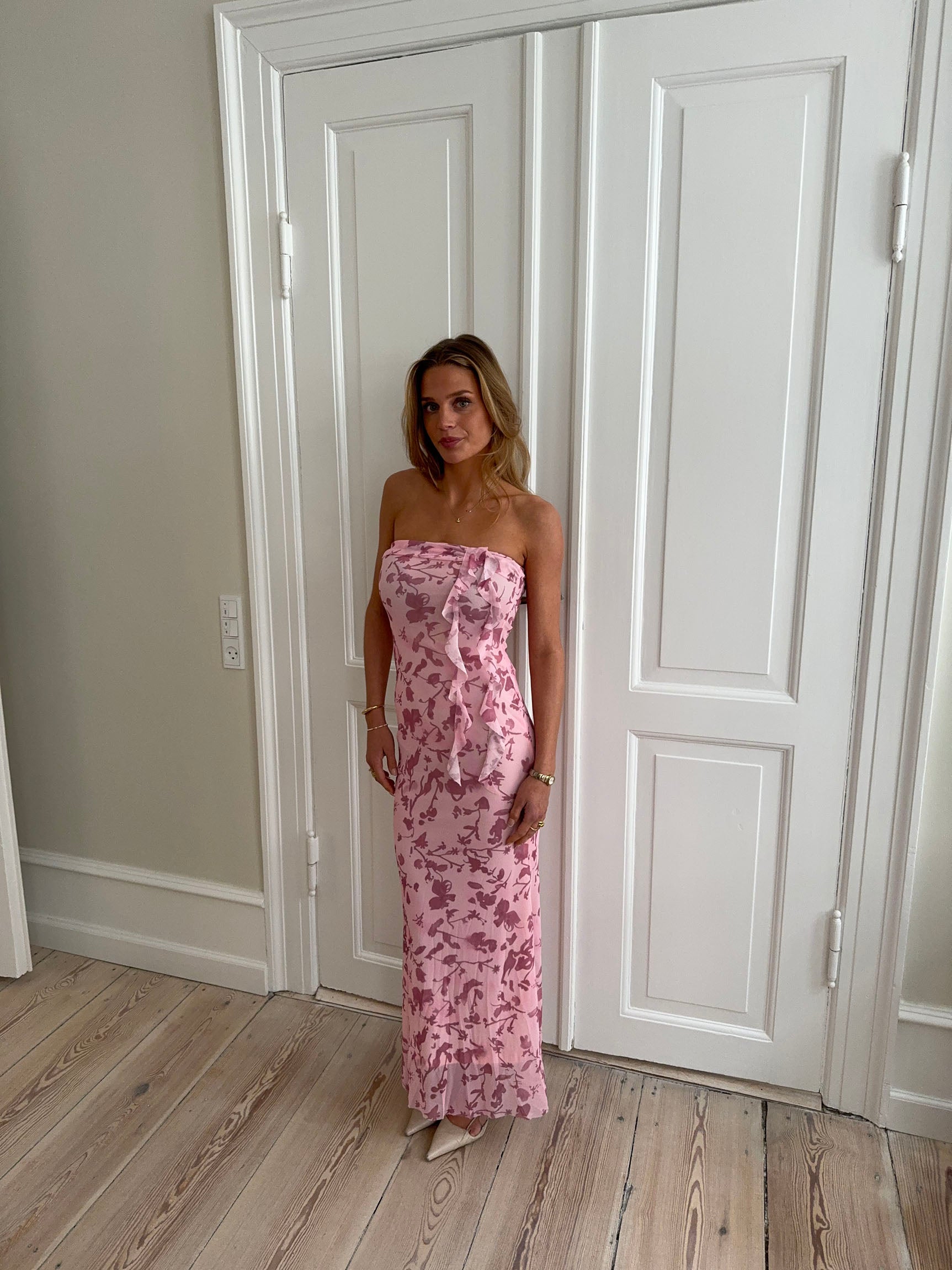 Charlot maxi dress w. flowers - Pink