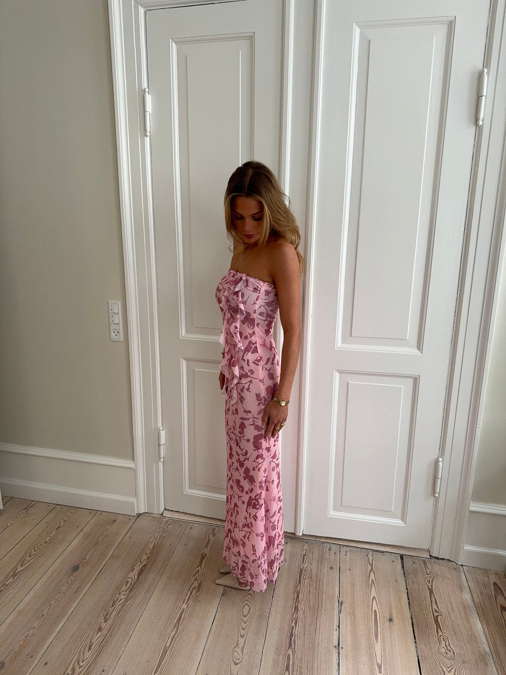 Charlot maxi dress w. flowers - Pink