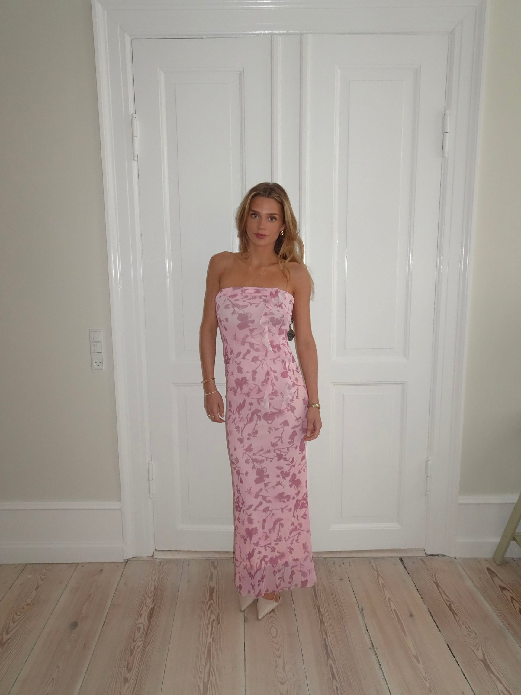 Charlot maxi dress w. flowers - Pink